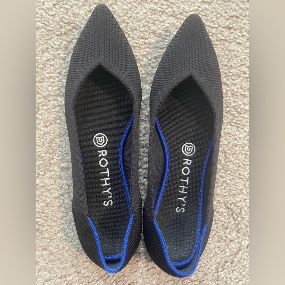 Rothy’s Black Pointed toe flat 8.5